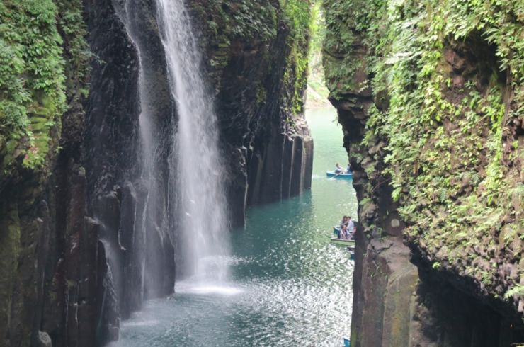 88557a940a232f28f8888018aff92969_s